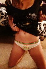 slutty-selfie-pics-from-dating-sites.jpg